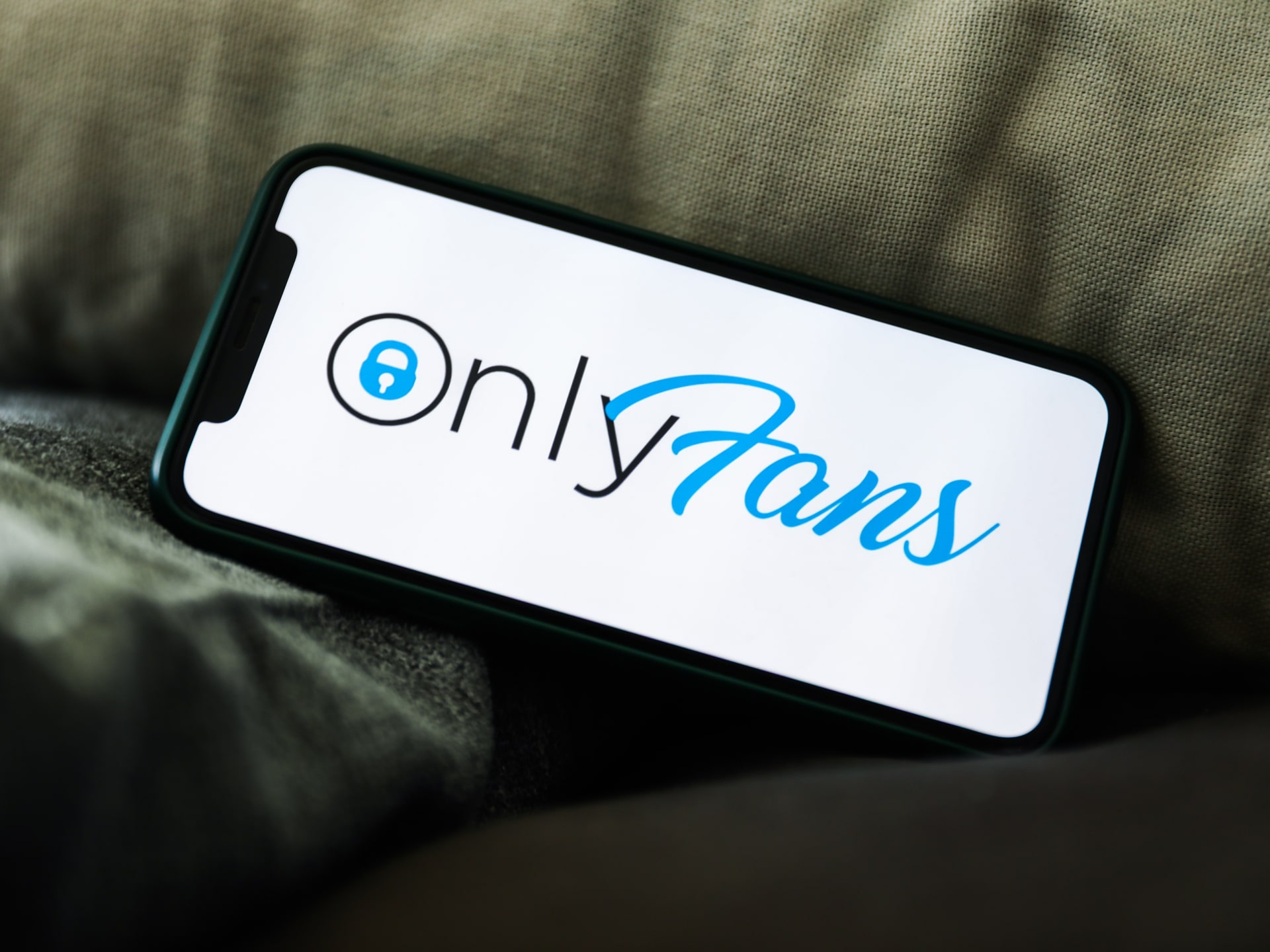 How To Cancel OnlyFans Subscription? 2 Effective Modes!